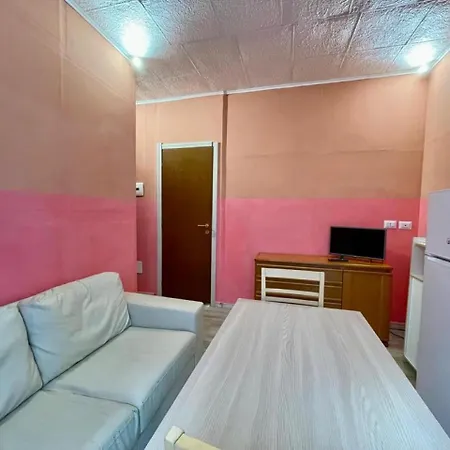 شقة The Orange Housing In كومو